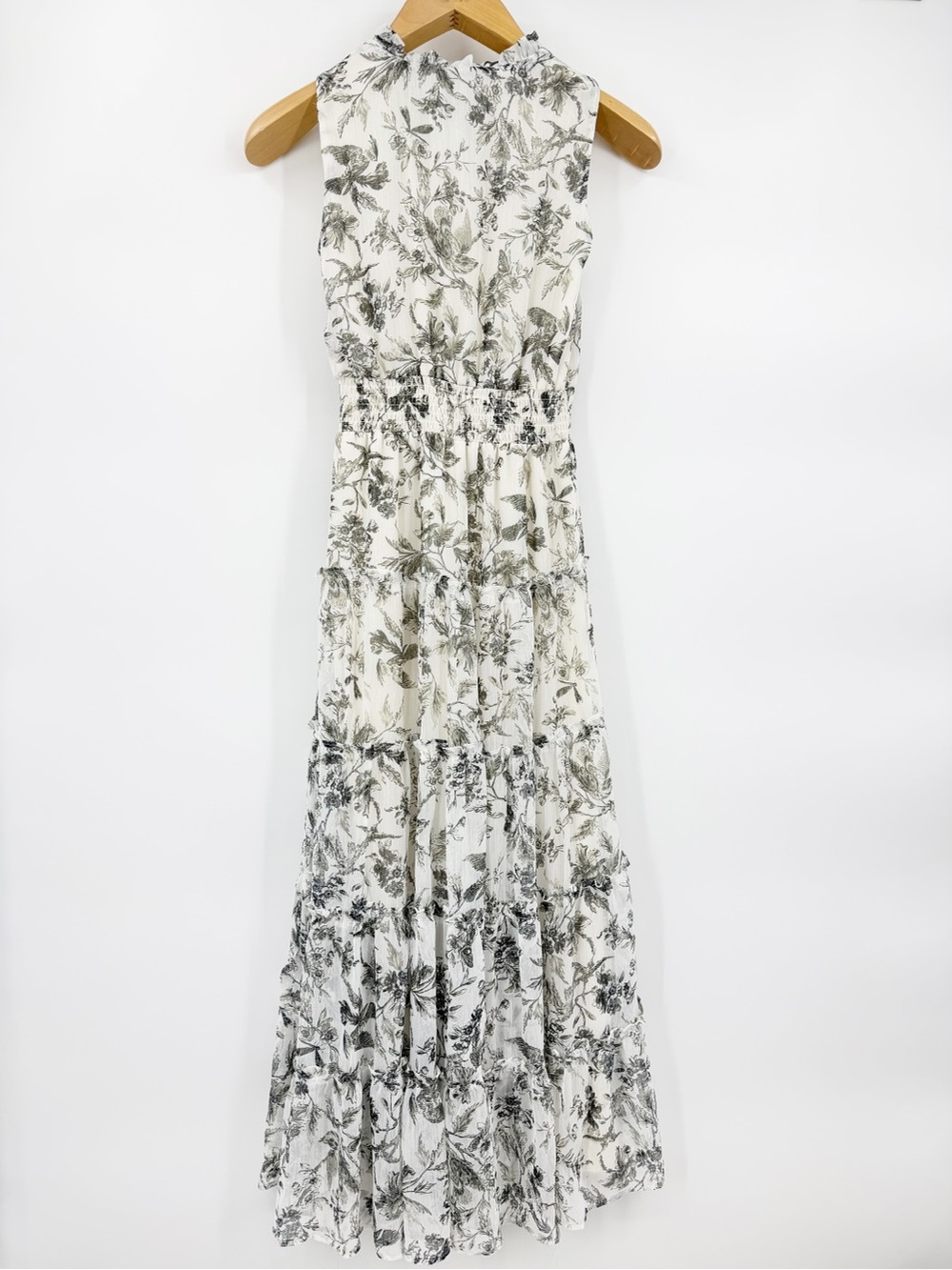 Express Floral Toile Tiered Maxi Dress Cream Gray Sleeveless Cottagecore XS - Picture 10 of 13